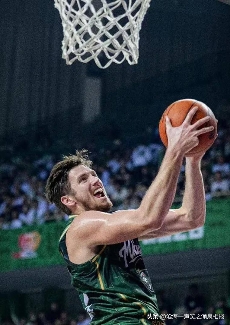 爱游戏体育网址 -赛前足总杯焦点战，辽宁本钢扳平良机，悬念犹存，身体对抗强度拉满的简单介绍